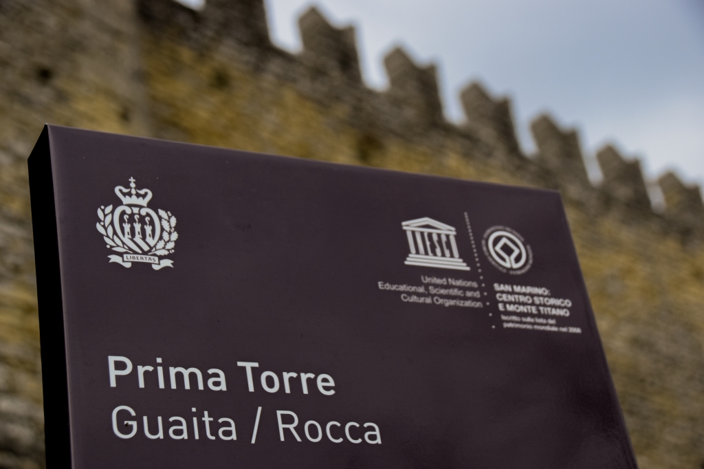 Ingreso a la Prima Torre, también llamada Rocca o Guaita